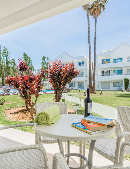 Zona de jardin Apartamentos Habitat
